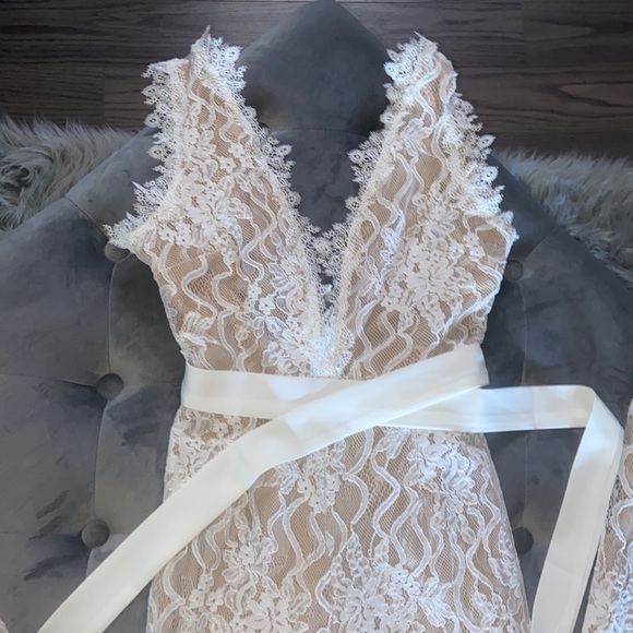 White lace jumpsuit - Picture 4 of 4